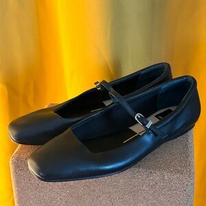 Dolce Vita Reyes Ballet Flats